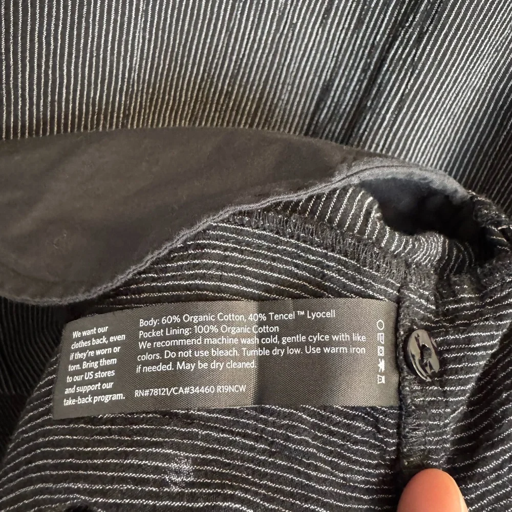 Eileen Fisher Black and White Pinstripe Tunic Top Size Medium - Picture 4 of 6